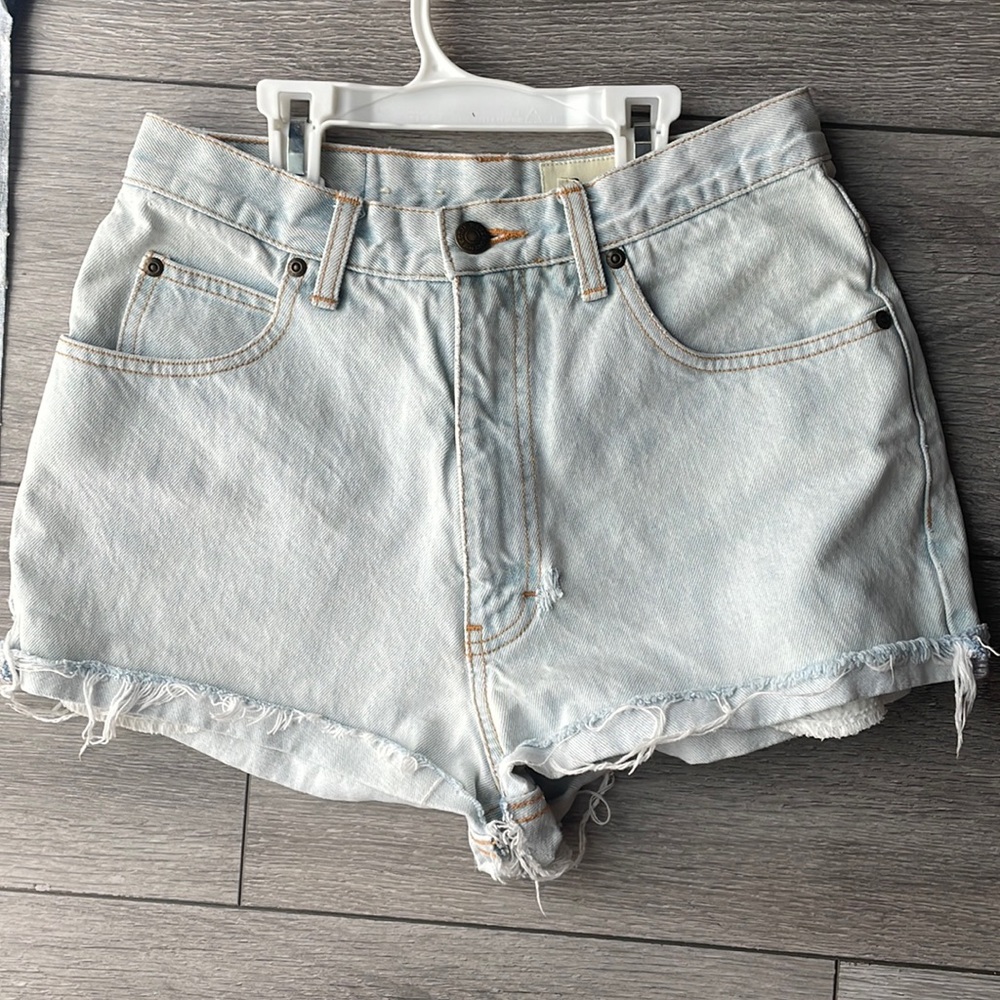 Brand: Eddie Bauer Size: 8 Color: light wash denim